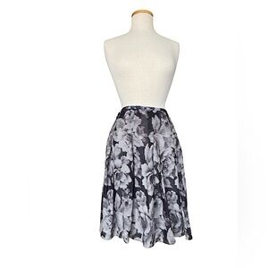 100% Silk Floral Black and Gray Skirt